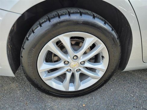 Used 2017 Chevrolet Malibu LT w/ Driver Confidence Package image 35