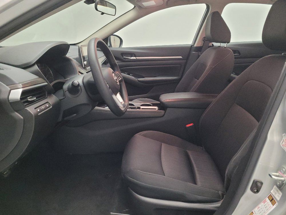 Used 2023 Nissan Altima 2.5 SV FWD image 17