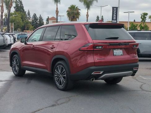 Used 2025 Toyota Grand Highlander AWD Hybrid image 5
