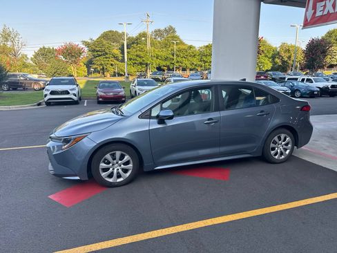 Used 2024 Toyota Corolla LE FWD image 14