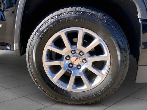 Used 2016 GMC Sierra 1500 Denali w/ Enhanced Driver Alert Package image 10