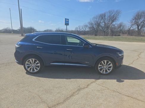Used 2023 Buick Envision Avenir image 2