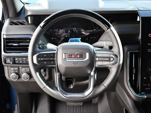 New 2026 GMC Yukon Elevation image 16