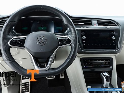 Used 2022 Volkswagen Tiguan SE R-Line image 58