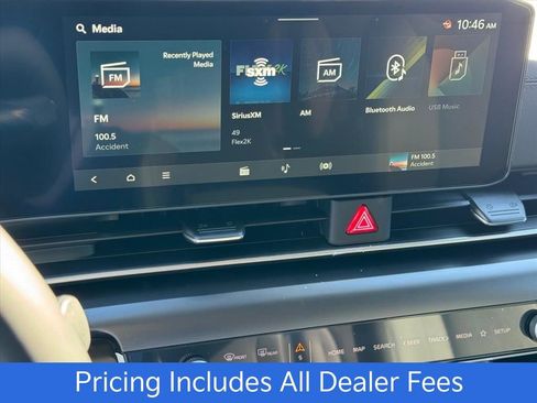 New 2026 Kia Carnival FWD image 18