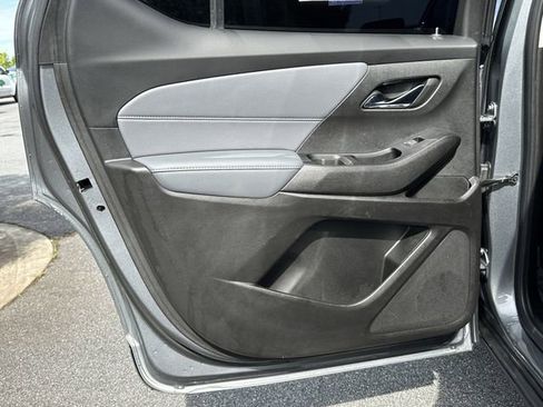 Used 2020 Chevrolet Traverse LT FWD image 23