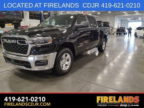 New 2026 RAM 1500 Big Horn AWD/4WD image 6