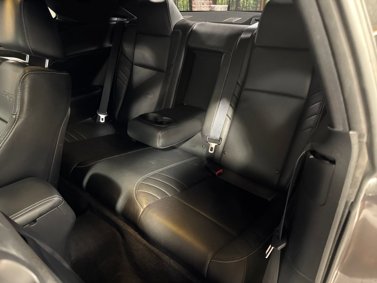 Used 2015 Dodge Challenger SRT Hellcat RWD image 5