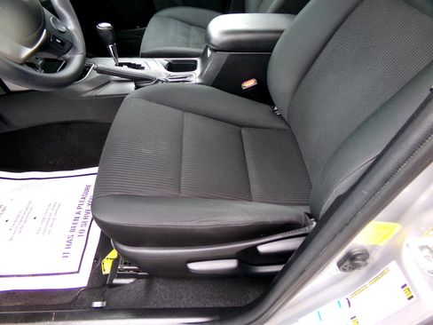Used 2016 Toyota RAV4 LE image 10