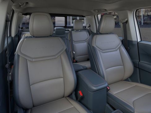 New 2025 Ford Maverick Lariat w/ 4K Tow Package image 10