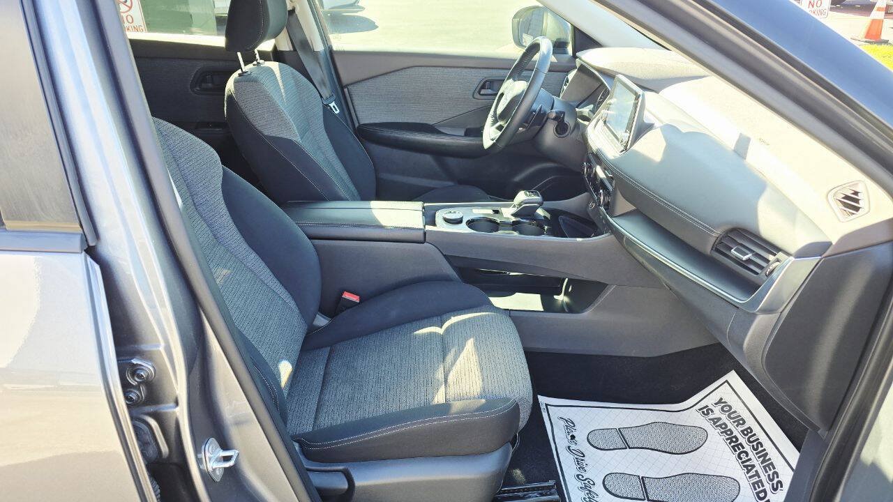 Used 2021 Nissan Rogue S AWD/4WD image 14