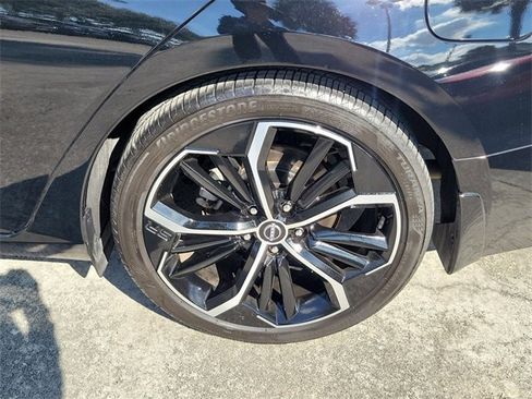 Used 2024 Nissan Altima 2.5 SR w/ SR Premium Package image 6