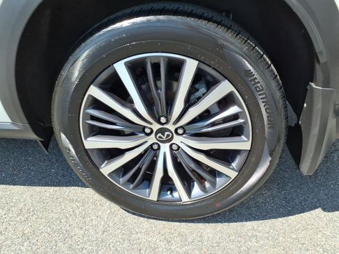 Certified 2023 INFINITI QX60 Sensory w/ Cargo Package AWD/4WD image 9