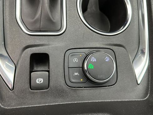 Used 2023 Chevrolet Traverse LS w/ Safety Package AWD/4WD image 20