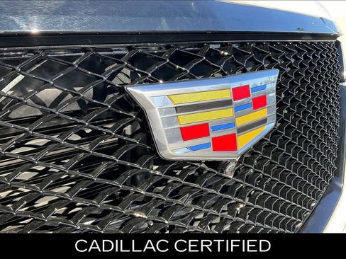 Certified 2024 Cadillac Escalade ESV V w/ Heavy-Duty Trailer Package AWD/4WD image 30