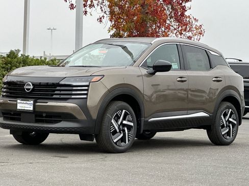 New 2026 Nissan Kicks SV image 8