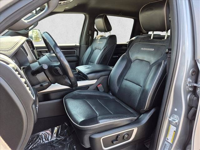 Used 2019 RAM 1500 Laramie w/ Sport Appearance Package AWD/4WD image 16