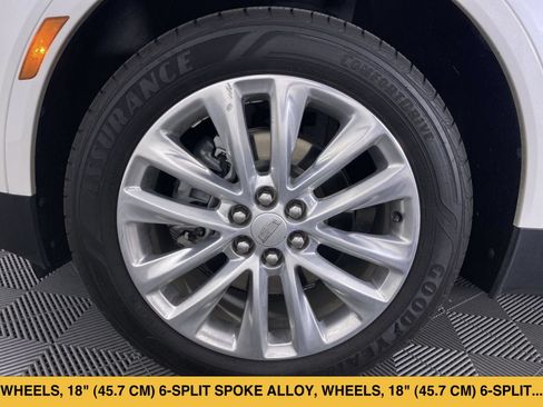 Used 2021 Cadillac XT5 Premium Luxury w/ LPO, Floor Liner Package AWD/4WD image 16