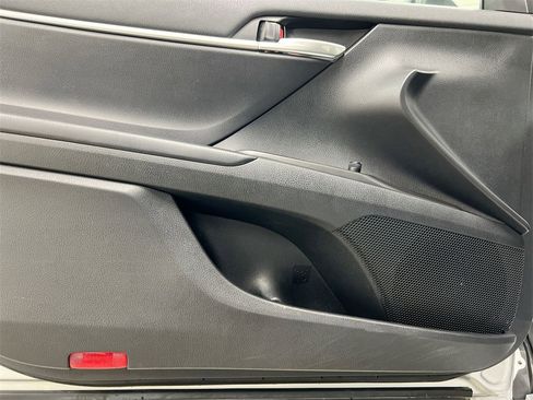 Used 2023 Toyota Camry SE image 20