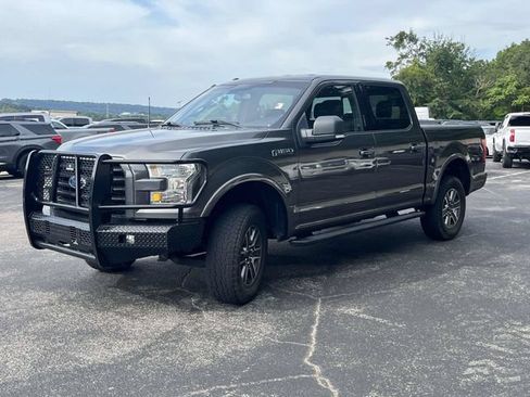 Used 2017 Ford F150 XLT w/ Equipment Group 302A Luxury AWD/4WD image 8