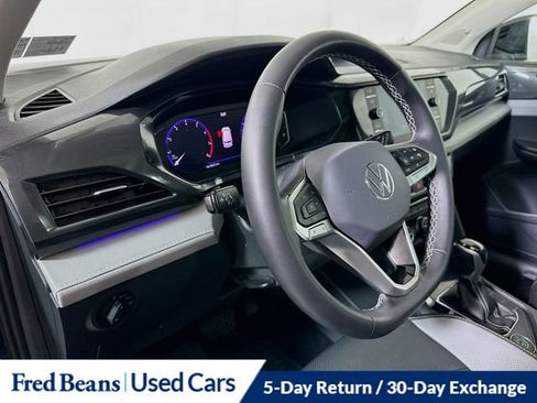 Used 2023 Volkswagen Taos SEL image 10