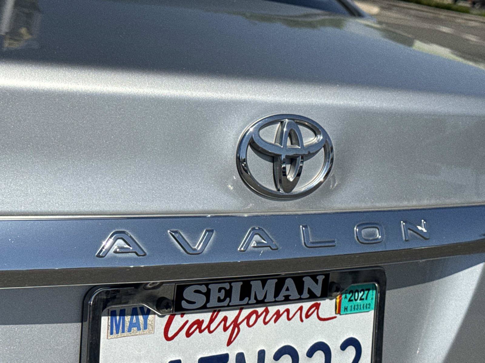 Used 2012 Toyota Avalon FWD image 27