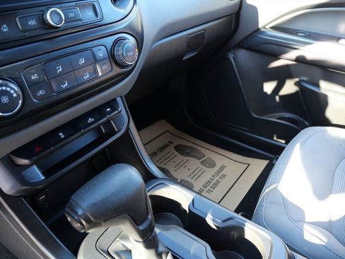 Used 2018 Chevrolet Colorado W/T w/ WT Convenience Package image 15