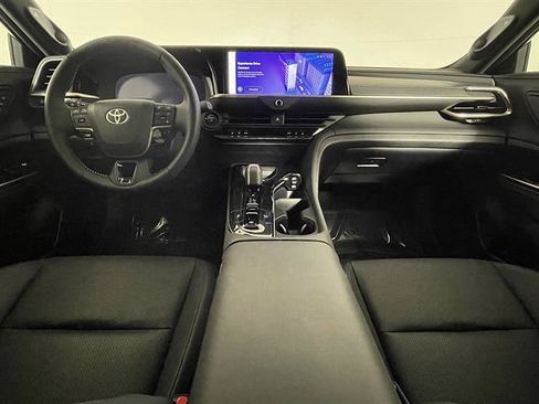 Certified 2026 Toyota Crown Platinum AWD/4WD image 9