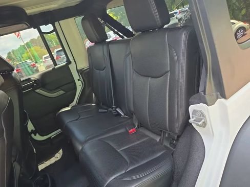 Used 2018 Jeep Wrangler Unlimited Sport S AWD/4WD image 34