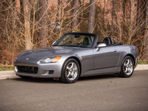Used 2001 Honda S2000 image 2