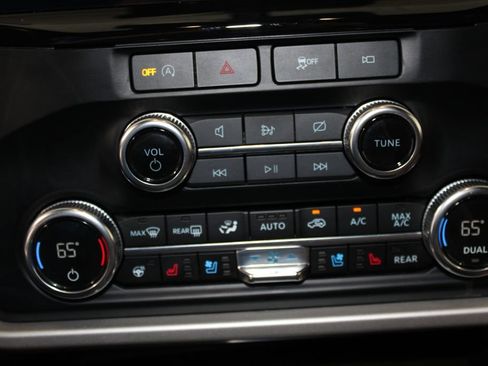 Used 2024 Ford Expedition Limited AWD/4WD image 53