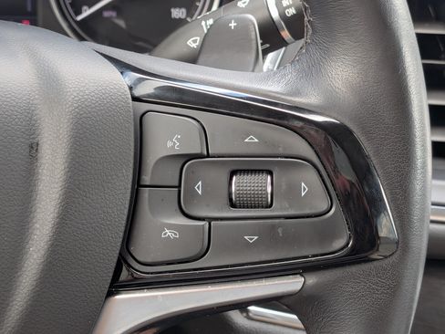 Used 2023 Buick Enclave Essence w/ Experience Buick Package FWD image 25