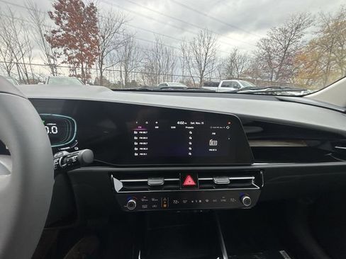 New 2026 Kia Niro EX image 13