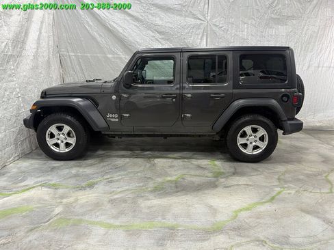 Used 2019 Jeep Wrangler Unlimited Sport S image 13