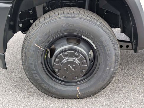 New 2026 RAM 3500 Tradesman AWD/4WD image 12