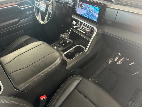 Used 2024 GMC Sierra 1500 Denali AWD/4WD image 16