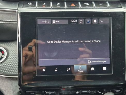 Used 2023 Jeep Grand Cherokee L Laredo AWD/4WD image 6