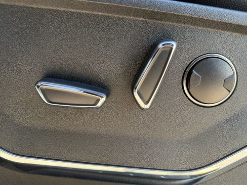 Used 2021 Ford F150 Lariat w/ Equipment Group 502A High image 14