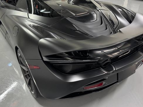 Used 2020 McLaren 720S Spider image 31