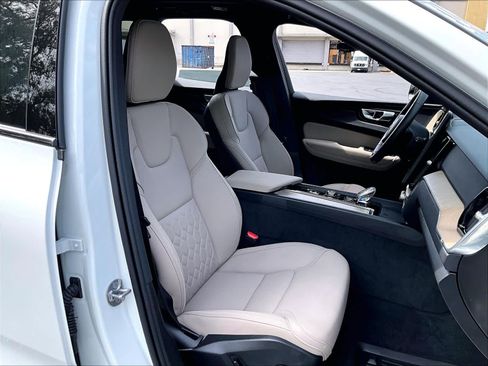 Used 2026 Volvo XC60 T8 Plus w/ Climate Package AWD/4WD image 10