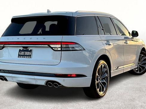 Used 2023 Lincoln Aviator Grand Touring w/ Class IV Trailer Tow Package image 2