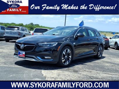 Used 2018 Buick Regal Essence w/ Driver Confidence Package #1