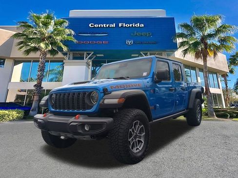 Certified 2024 Jeep Gladiator Mojave AWD/4WD image 9