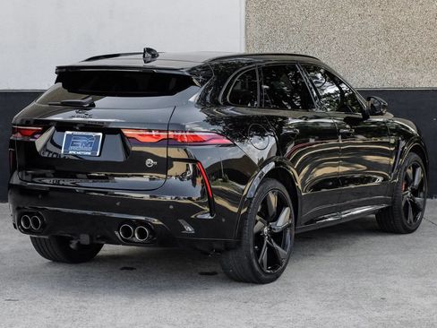 Used 2025 Jaguar F-PACE SVR AWD/4WD image 10