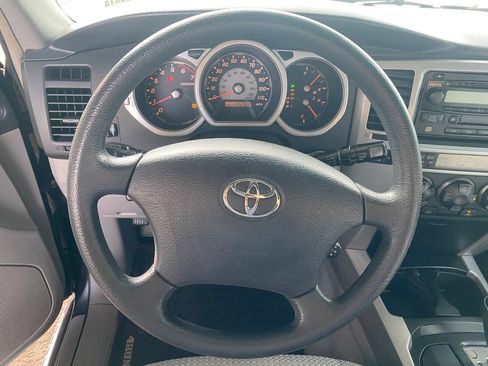Used 2005 Toyota 4Runner SR5 RWD image 33