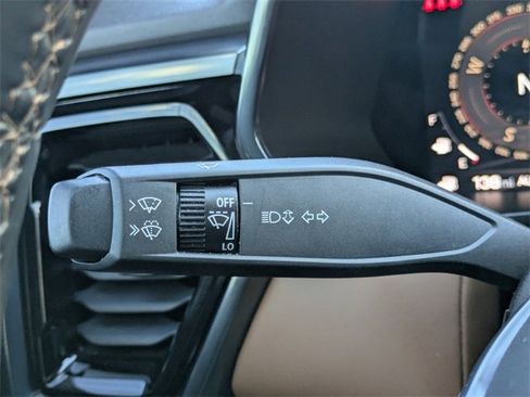 Used 2024 GMC Canyon AT4 w/ AT4 Premium Package image 28