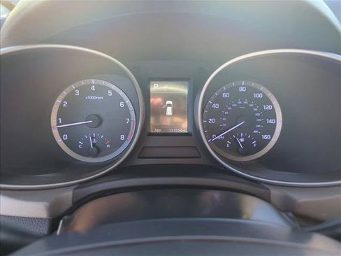 Used 2018 Hyundai Santa Fe Sport FWD image 18