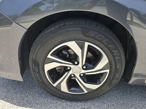 Used 2017 Honda Accord LX image 29
