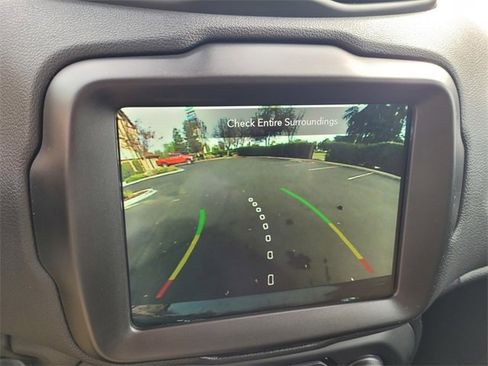 Used 2023 Jeep Renegade Altitude image 18