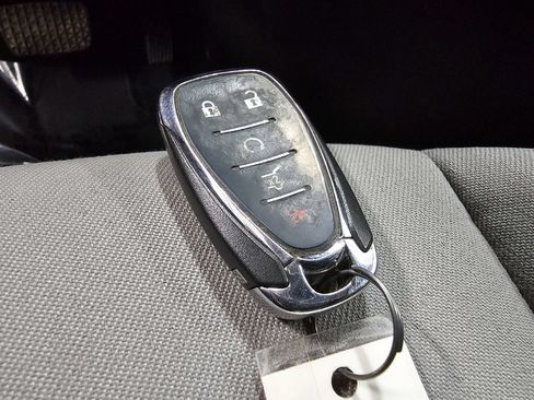 Used 2021 Chevrolet Equinox LT FWD image 36